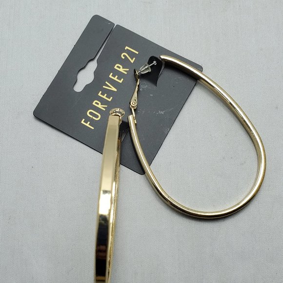 Forever 21 gold oval hoop earring - Picture 3 of 3